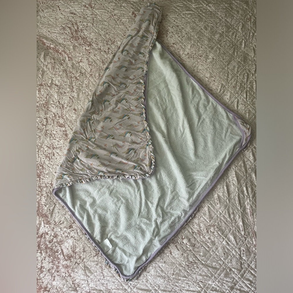 Posh peanut hooded towel EUC unicorn ice cream print bamboo
